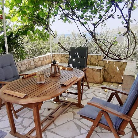 Apartments By The Sea Zavalatica, Korcula - 189 Bagian luar foto